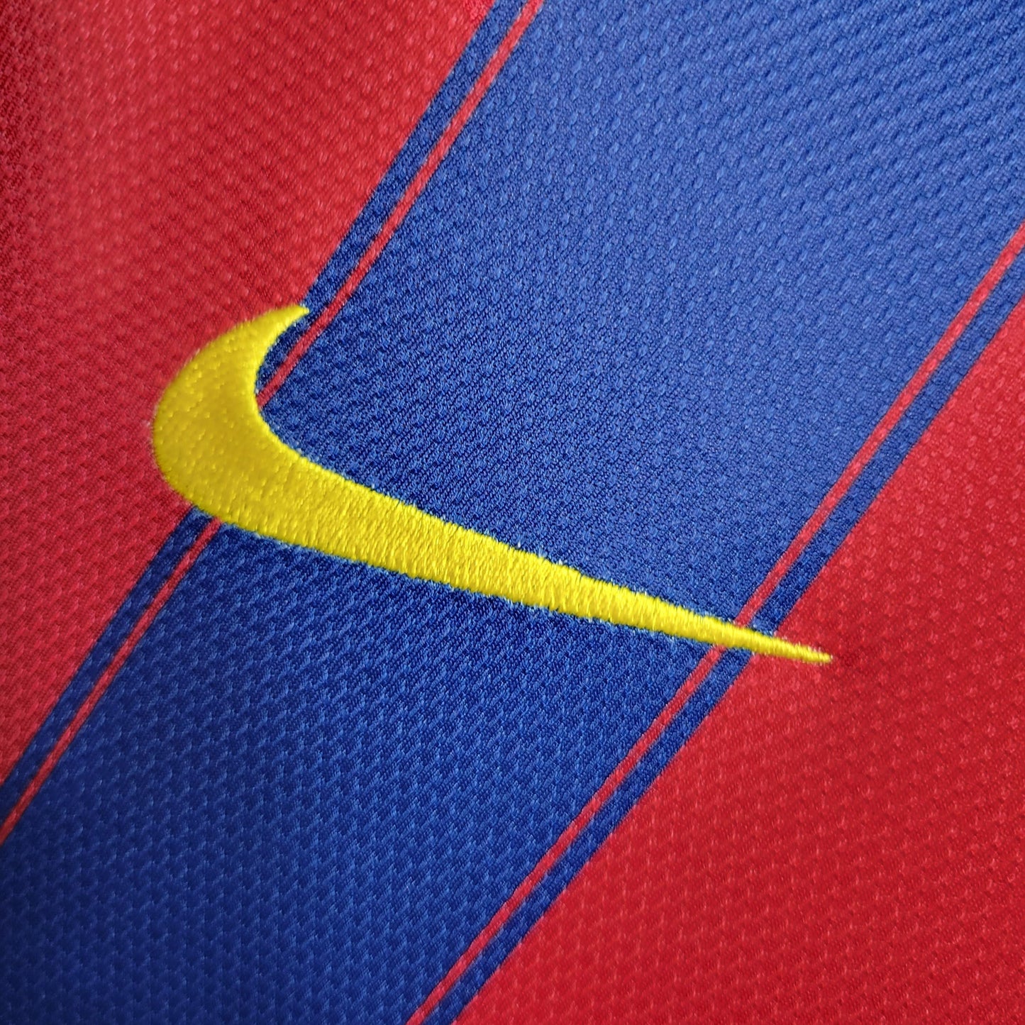 FC Barcelona 09/10 Home Jersey (Retro)