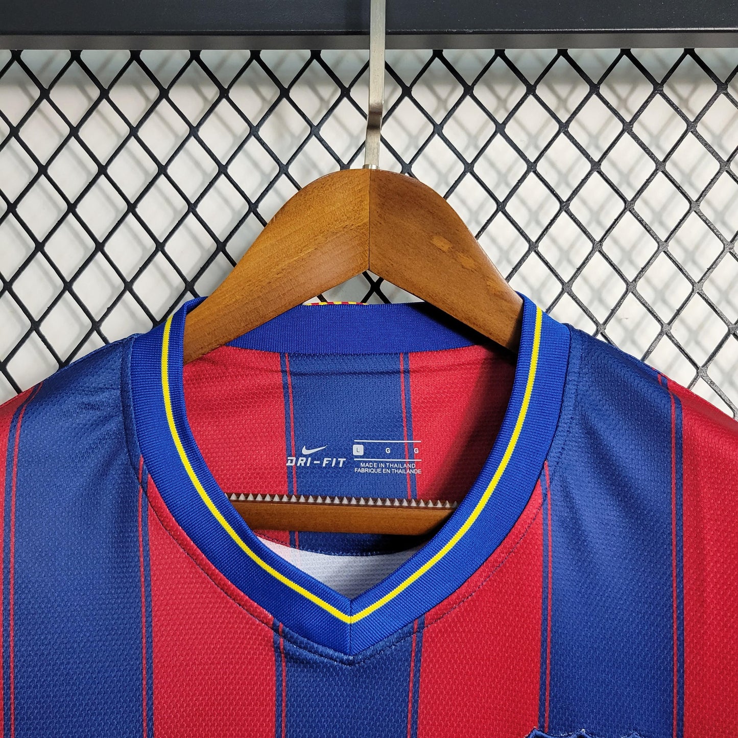 FC Barcelona 09/10 Home Jersey (Retro)