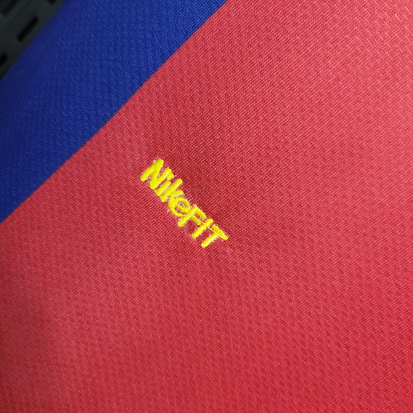 FC Barcelona 07/08 Home Jersey (Retro)