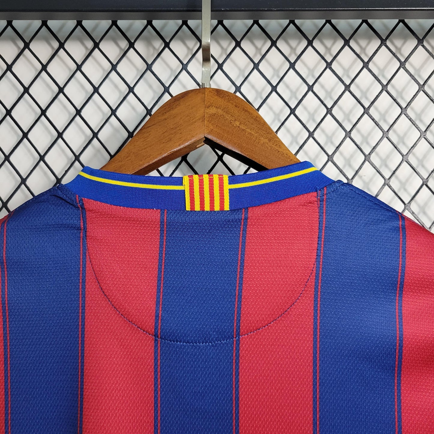 FC Barcelona 09/10 Home Jersey (Retro)